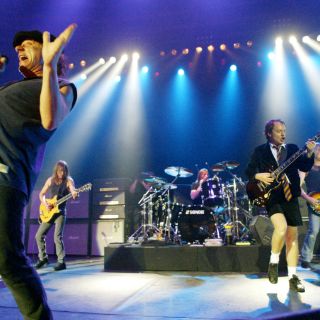 ACDC prepara nuevo álbum sin Young