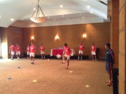 Chivas practica antes de su partido contra Xolos. TWITTER / @Chivas