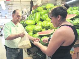 Para Teresa Mejía no hay descanso. Cocina, casa y mercado es la rutina diaria para atender sus labores como empleada doméstica. EL INFORMADOR / F. Atilano