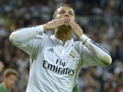 Cristiano Ronaldo da las gracias a sus 30 millones de seguidores en Twitter. AFP / G. Julien