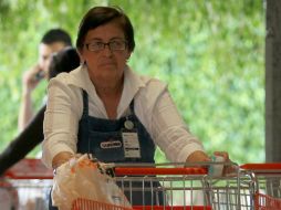 En México tres de cada cuatro adultos mayores se inserta en el mercado laboral mediante la informalidad. EL INFORMADOR / ARCHIVO.