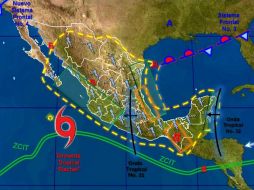 La onda tropical 31 provocará oleaje de 1.5 a 2.5 metros de altura en costas del sur de Tehuantepec. ESPECIAL / @conagua_clima