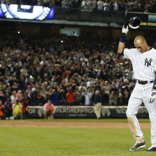 Jeter define por Yankees en su último juego