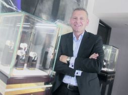 Patrik Hoffmann. El CEO de Ulysse Nardin muestra la colección que se encuentra a la venta en Macame. EL INFORMADOR /  A. Hinojosa