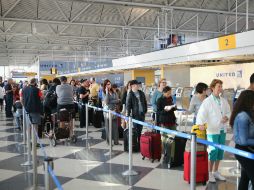 Más de 580 vuelos fueron cancelados en los aeropuertos de O'Hare y Midway, según el sitio rastreador de vuelos FlightAware.com AFP / S. Olson
