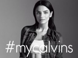 Las imágenes podrán ser vistas en los escaparates de las boutiques de Calvin Klein México. TWITTER / @AiSlinn_Derbez