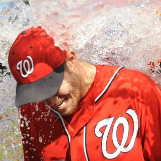 Nacionales aseguran ventaja de anfitriones