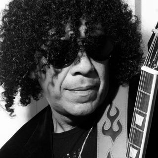 Muere guitarrista 'histórico' de Charly García en accidente