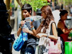 Recomiendan atender los avisos de salud para prevenir enfermedades por estas temperaturas. EL INFORMADOR / ARCHIVO.