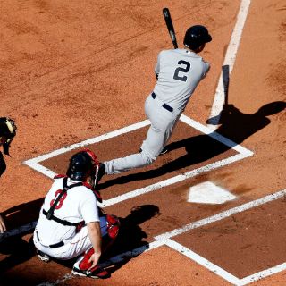 Derek Jeter se despide a lo grande, con otro hit