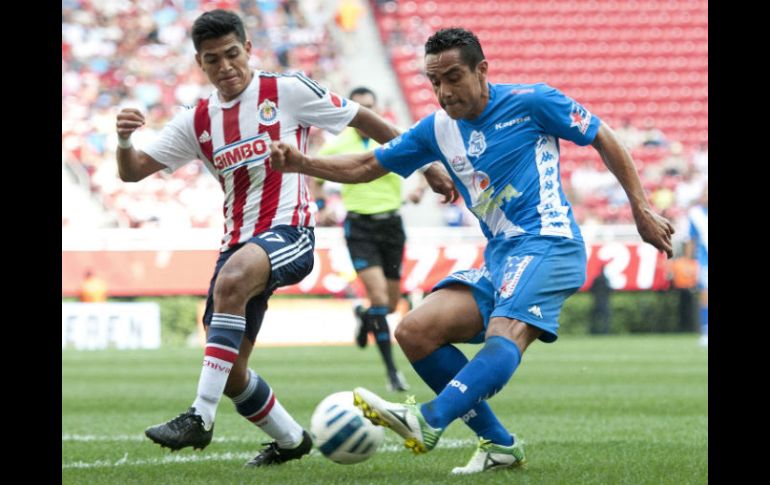 Chivas tuvo una mala actuación ante Puebla, empatando sin goles. MEXSPORT / J. Sánchez