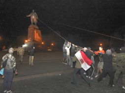 Los nacionalistas ucranianos ven en Lenin un símbolo de la sumisión de su país a Moscú durante la época de la Unió Soviética. EFE / S. Kozlov
