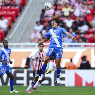 Cuauhtémoc Blanco exige respeto para DT de Chivas