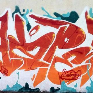 Artistas urbanos del grafiti plasman su obra en Metro regiomontano