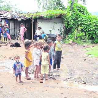 Avanzan trabajos de agua y drenaje en colonias tonaltecas