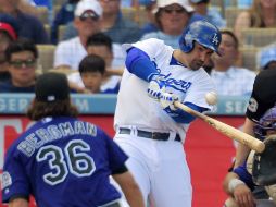 Adrián fue parte importante del quinto triunfo al hilo de su equipo. AP / M. Terrill