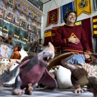 Mexicano es el mayor coleccionista de Harry Potter