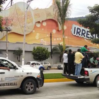 Trasladan a 22 policías municipales de Iguala a Cereso