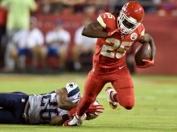 Jamaal Charles se recuperó de una lesión para aportar tres anotaciones. AFP / P. Aiken.