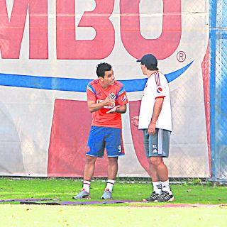 Bustos, entre rumores y un vestidor dividido