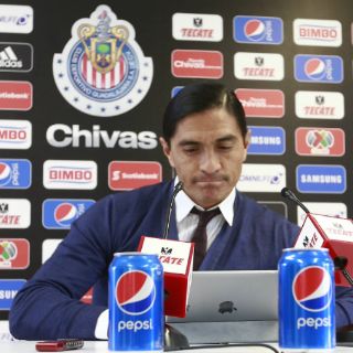 Francisco Palencia renuncia a Chivas
