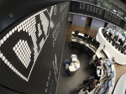 A pesar de la baja en la sesión y el mes, el conjunto del tercer trimeste tuvo ganancias. EFE / ARCHIVO