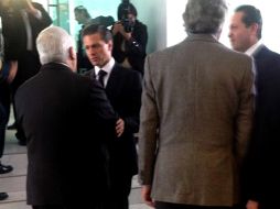 El mandatario es acompañado por Eruviel Ávila, Emilio Chuayffet y Rafael Tovar. SUN / RML