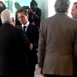 Peña Nieto despide a Luis Nishizawa