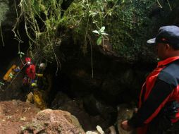En la operación de rescate intervinieron más de cien personas. EFE / Cortesía Diario Correo.