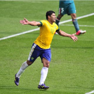 Investigan insultos racistas a Hulk en Rusia