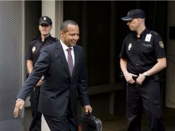 Como calidad de representante de su hijo, cobró varios millones de euros por su fichaje. AFP / D. Pozo