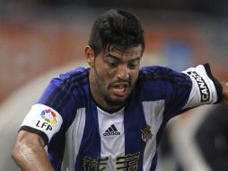 El servicio médico del club indicó que Vela realizaría trabajo específico. EFE / J. Herrero