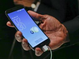 Las baterías de nuestros dispositivos mueren un poco a cada momento, por ello debemos cuidarla para optimizar su funcionamiento. AP / ARCHIVO