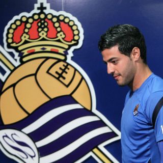 Carlos Vela vuelve a entrenamientos con Real Sociedad