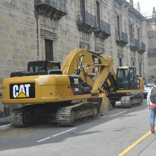 Inician obras para elevar calles en Centro Histórico