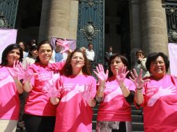 Prosama invita a los familiares a tomar consideración por las etapas que pasa una mujer con esta enfermedad. EL INFORMADOR / ARCHIVO.