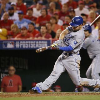 Reales gana segundo juego en casa de los Angelinos