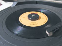 Tragedia. Hay discos, o gustos, que se 'rayan' para siempre. NTX / ARCHIVO