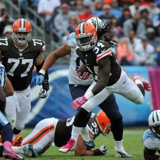 Hoyer encabeza remontada de Cafés