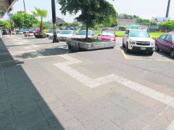 La zona comercial donde fue emboscado un anciano tras salir de una sucursal bancaria con una fuerte cantidad de la que fue despojado. EL INFORMADOR / E. Barrera