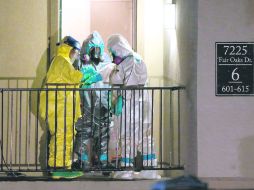 Contacto. Autoridades estatales trabajan en la detección de posibles casos para evitar que se propague la enfermedad. AFP /