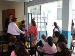 El titular de la SEJ, Francisco Ayón realizó un recorrido en escuelas de preescolar. TWITTER / @pacoayon