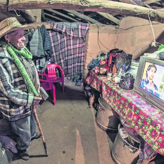 Pobladores de Agua del Sauco ya cuentan con energía eléctrica