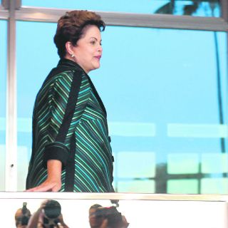 Rousseff resta importancia al fenómeno provocado por Neves