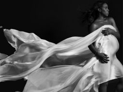 En las imágenes se puede ver como Kelly presume su enorme pancita. INSTAGRAM / @kellyrowland