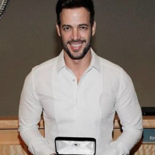William Levy recibe llaves de la ciudad de Miami