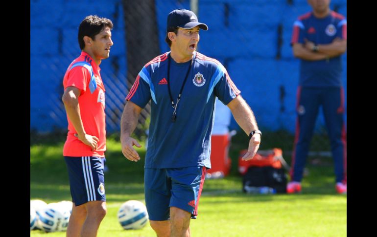 El técnico afirma que su contrato es por tres años, incluido el ascenso. MEXSPORT / A. Macías