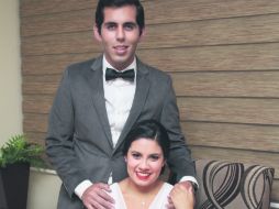 La feliz pareja. Ceci Sala y Carlos Nuño. EL INFORMADOR /