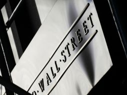 A un día de la peor caída en puntos del año, analistas hablan sobre la corrección en la técnica en los mercados. AP / ARCHIVO