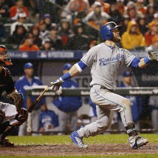 Reales rompen a Orioles en su casa